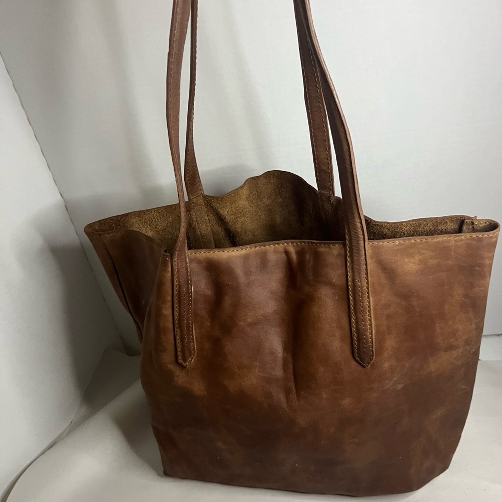 Pulccino leather tote